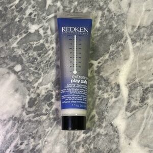 New Redken Extreme Play Safe Heat Protector